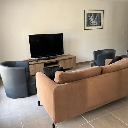 Superbe Maison T4 Avec Clim Et Jacuzzi Au Centre *