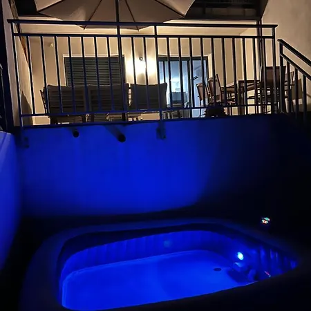 Superbe Maison T4 Avec Clim Et Jacuzzi Au Centre Villa *